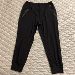 AKHG Trail Tech Joggers